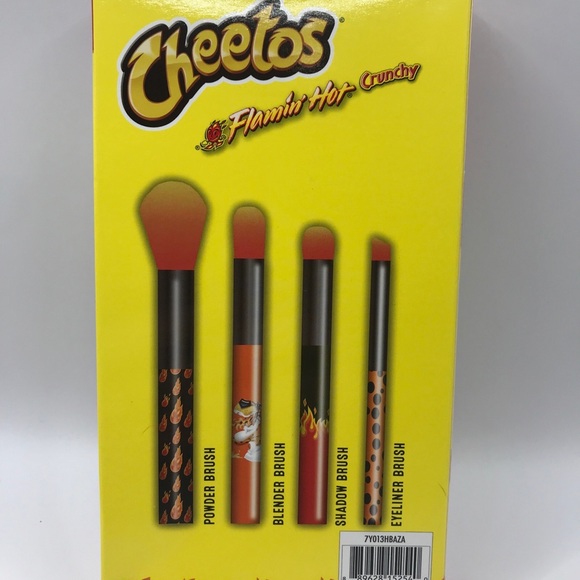 Flamin Hot Cheetos Makeup Brush Set Chip Lovers Must Collectors NWIB - Picture 4 of 5